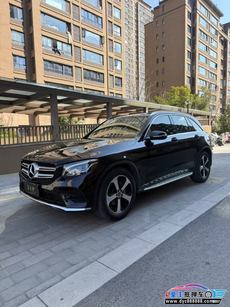 18年奔驰GLC轿车抵押车出售