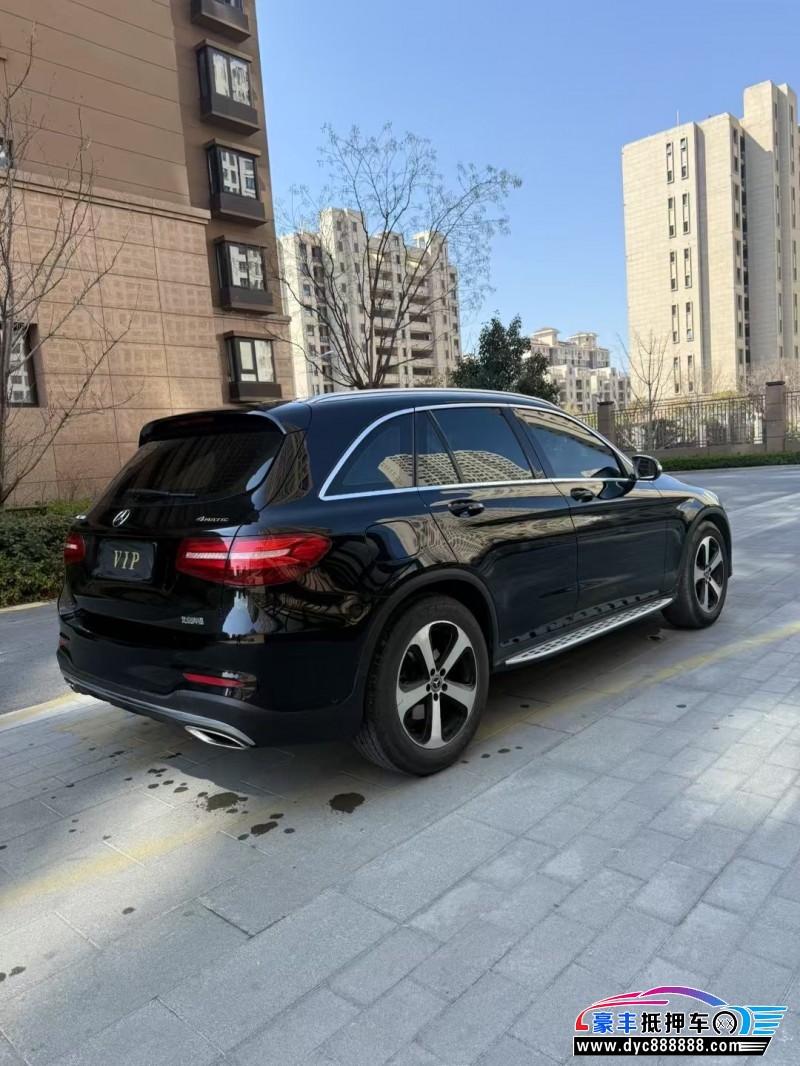 18年奔驰GLC轿车抵押车出售