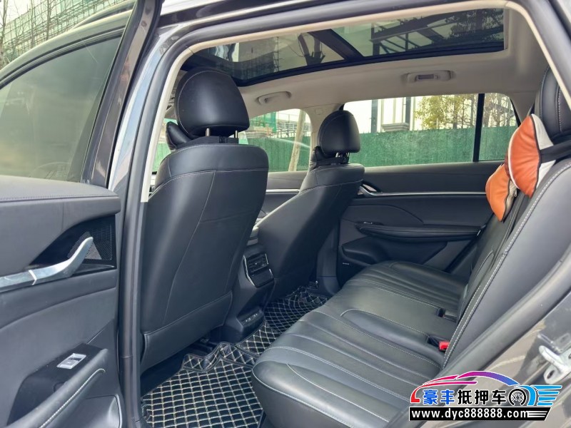 22年荣威RX5轿车抵押车出售