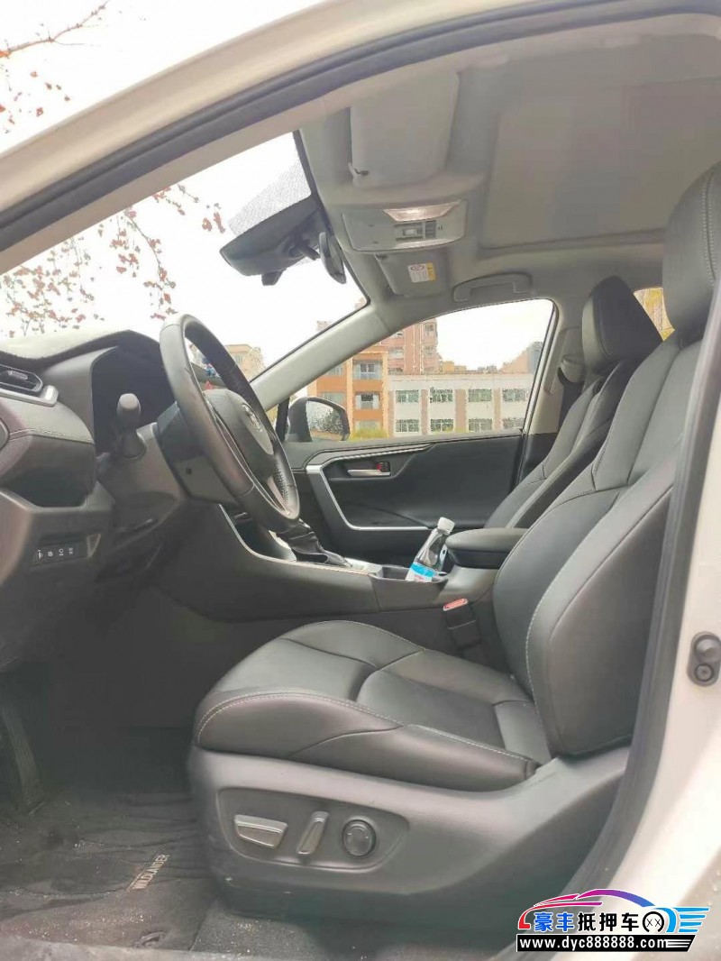 23年丰田威兰达轿车抵押车出售