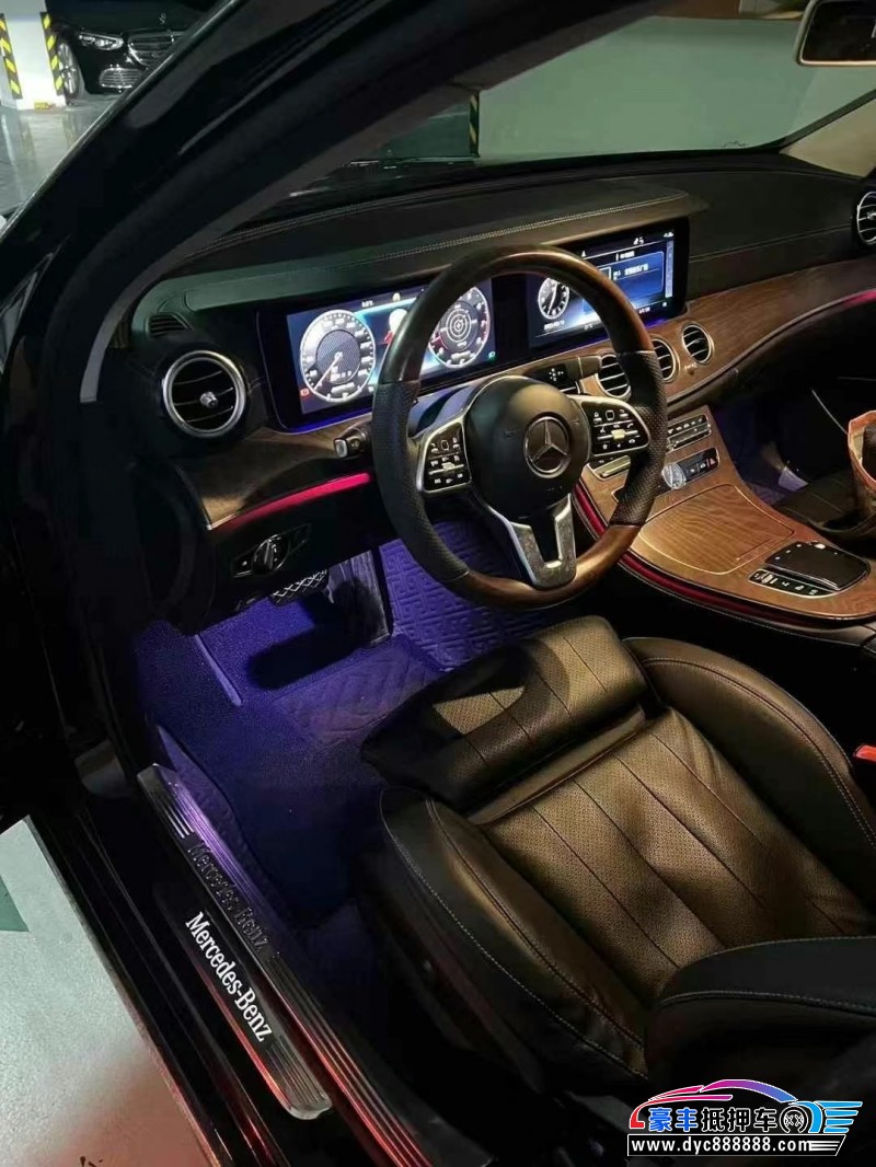 19年奔驰E轿车抵押车出售