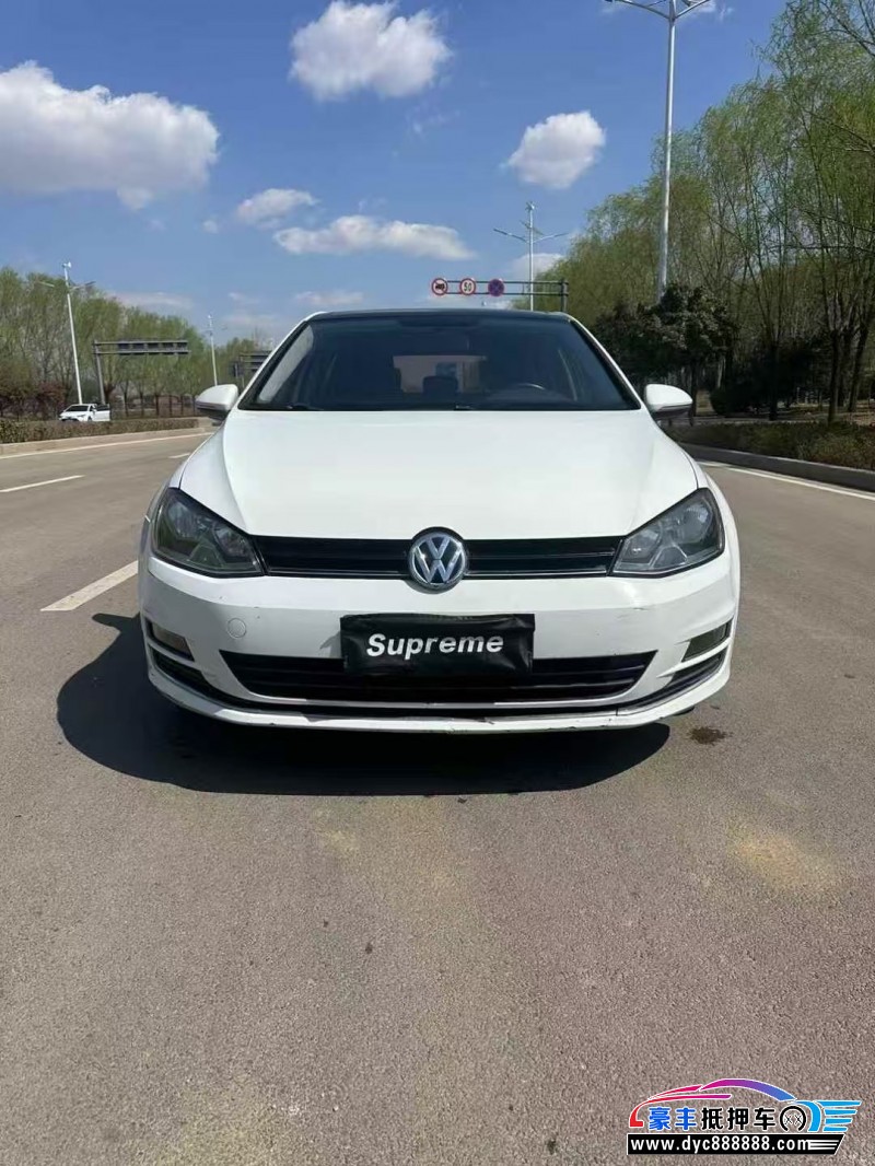 14年大众高尔夫轿车抵押车出售