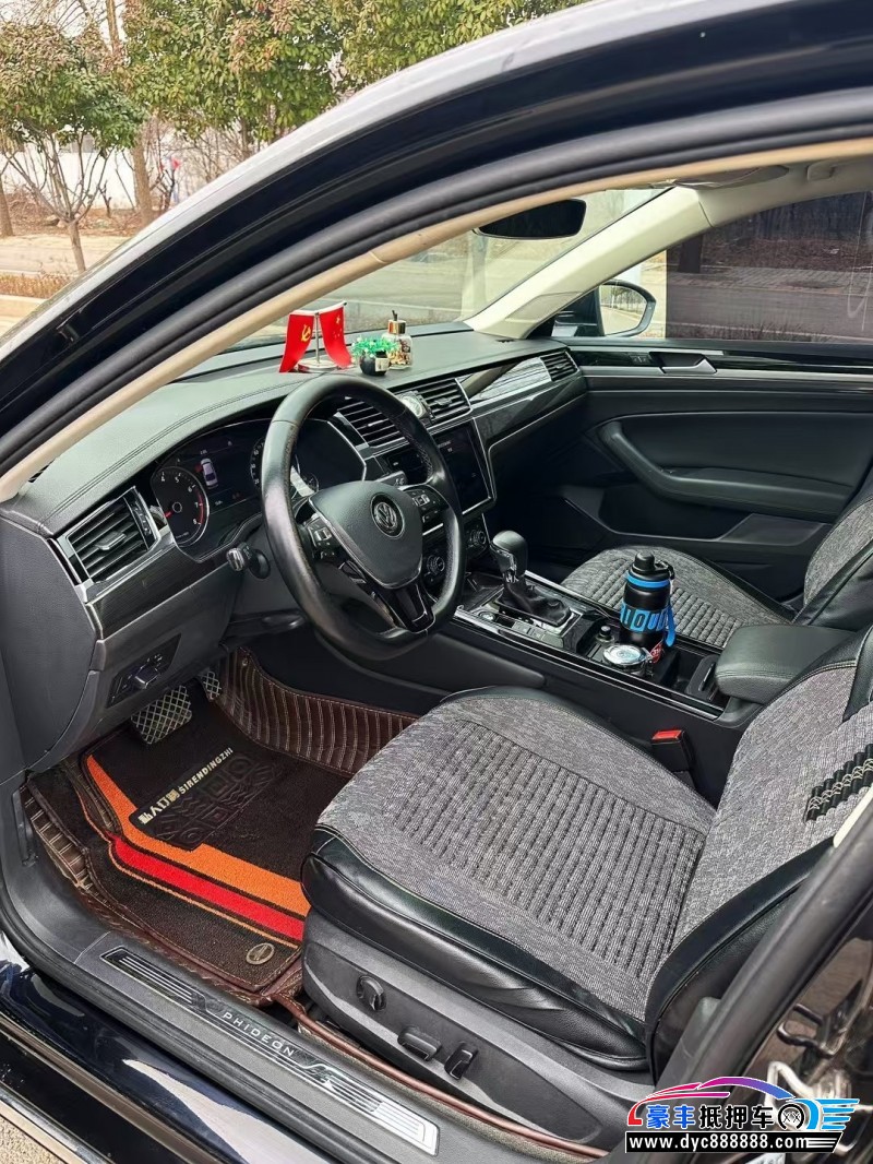 20年大众辉昂轿车抵押车出售