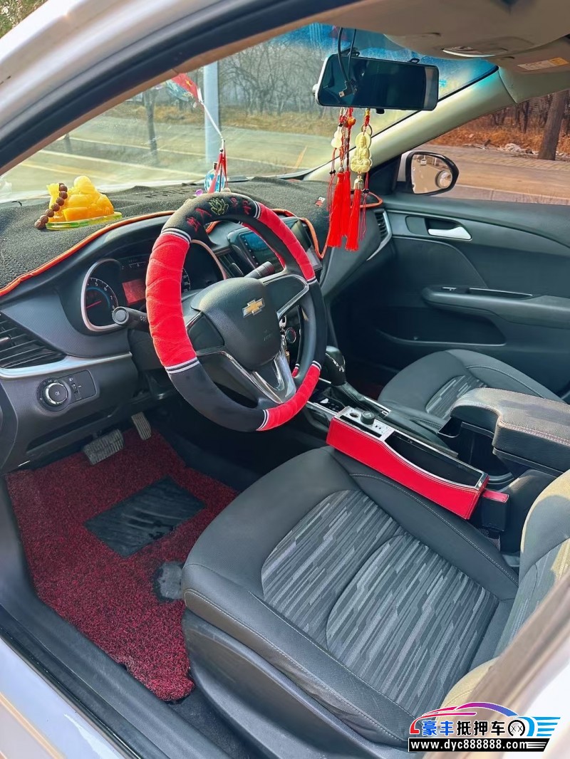 18年雪佛兰科沃兹轿车抵押车出售