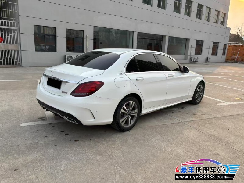 20年奔驰C轿车抵押车出售