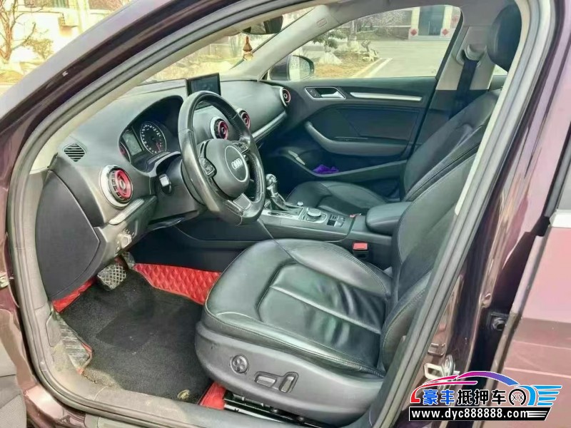 17年奥迪A3轿车抵押车出售