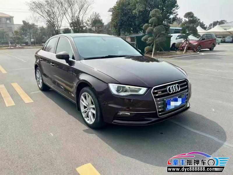 17年奥迪A3轿车抵押车出售