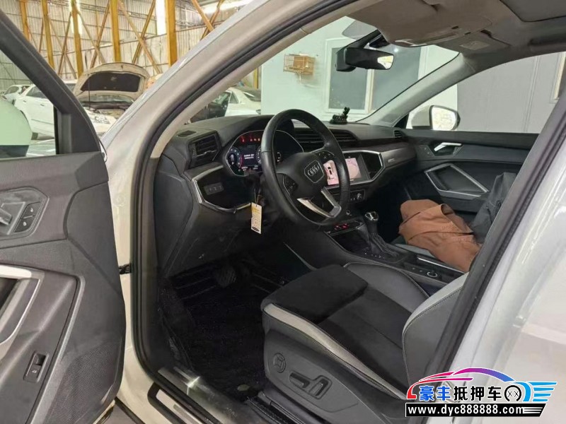 20年奥迪Q3轿车抵押车出售