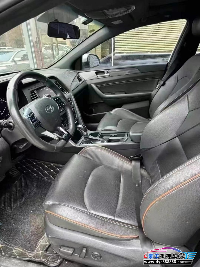 17年现代索纳塔九轿车抵押车出售