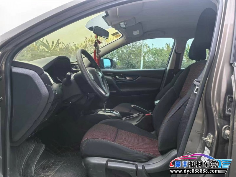 16年日产逍客轿车抵押车出售