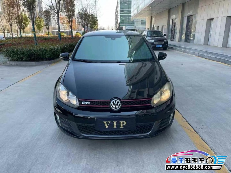 14年大众高尔夫轿车抵押车出售