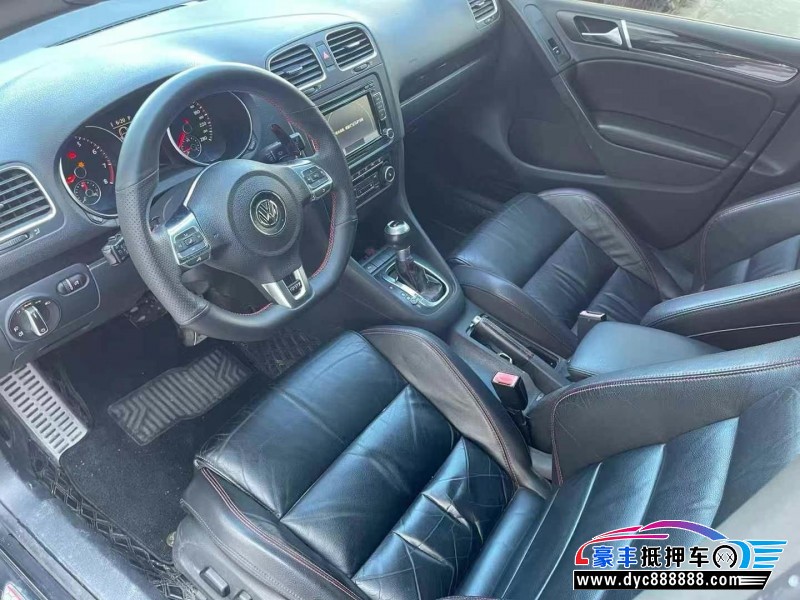 14年大众高尔夫轿车抵押车出售