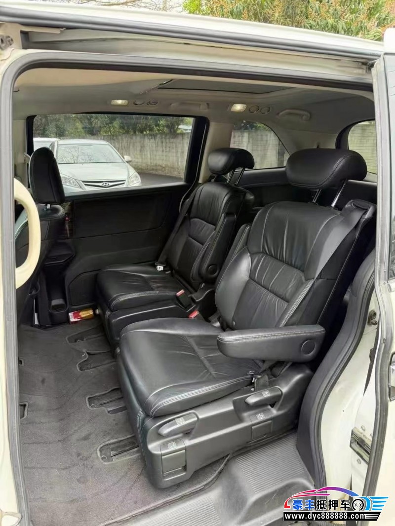 17年本田艾力绅轿车抵押车出售