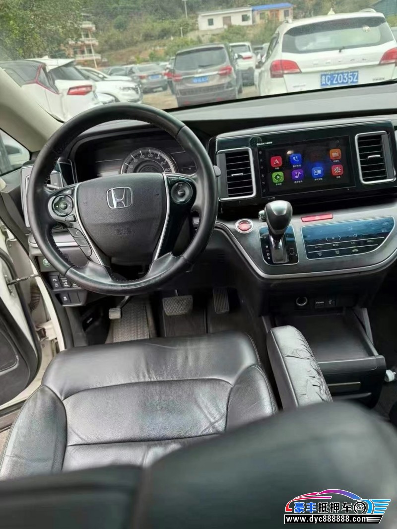 17年本田艾力绅轿车抵押车出售