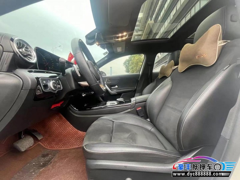 20年奔驰A轿车抵押车出售