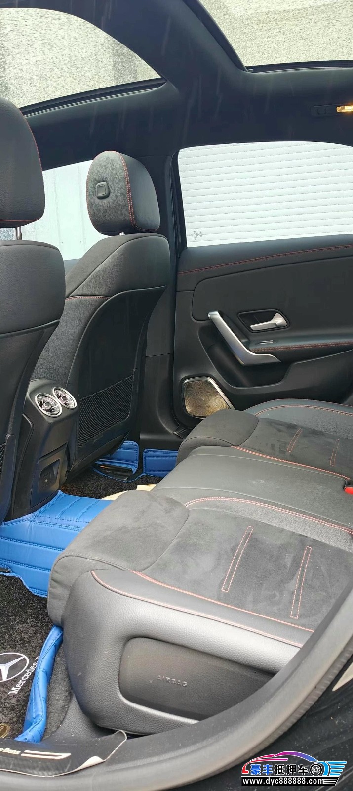 24年奔驰A轿车抵押车出售