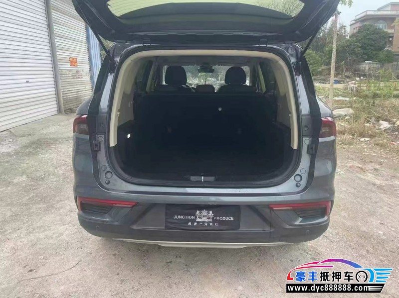 22年吉利豪越轿车抵押车出售