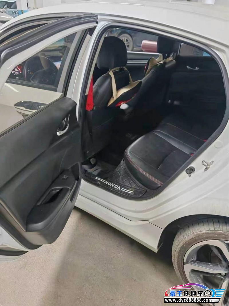 19年本田思域轿车抵押车出售