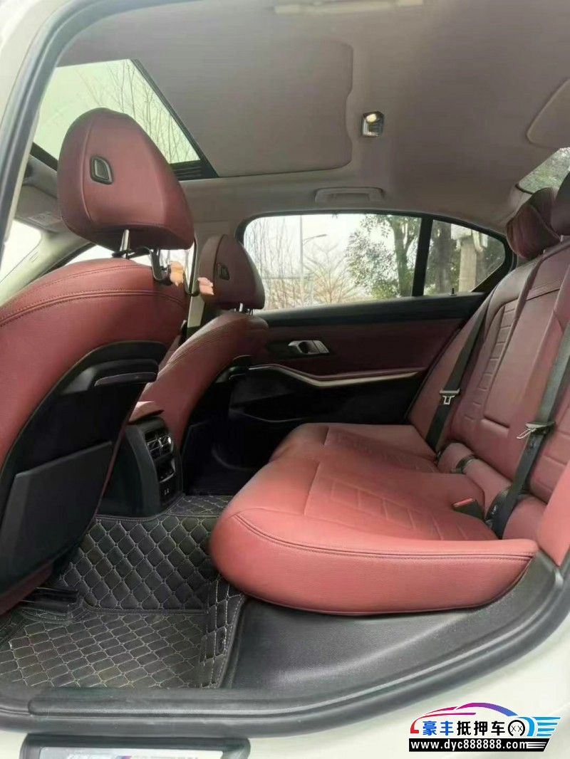 21年宝马3系轿车抵押车出售