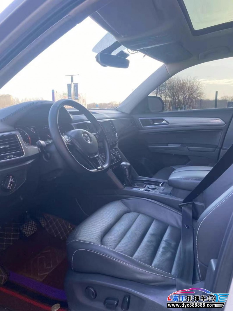 17年大众途昂轿车抵押车出售