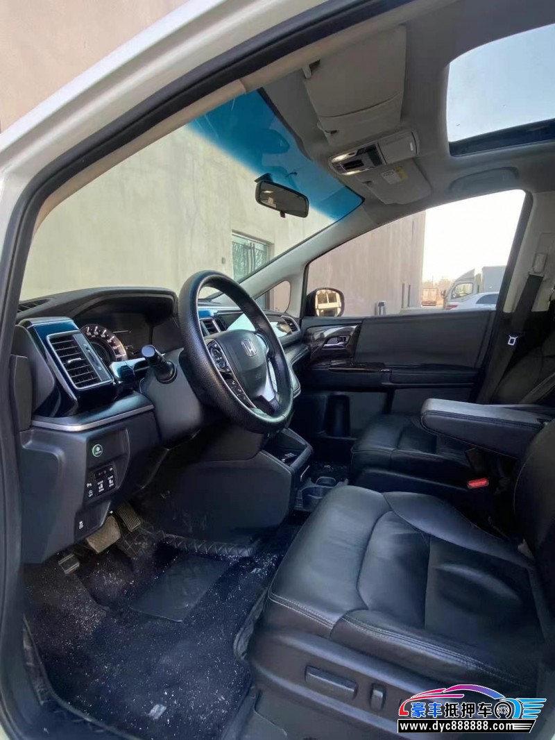 18年本田艾力绅轿车抵押车出售