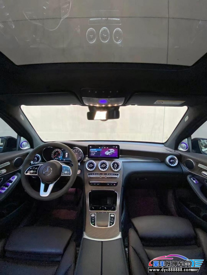 20年奔驰GLC轿车抵押车出售