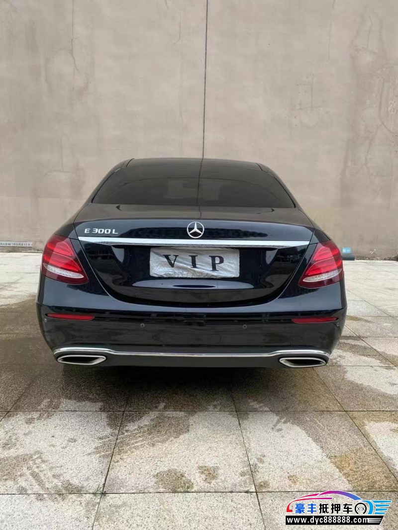 19年奔驰E轿车抵押车出售