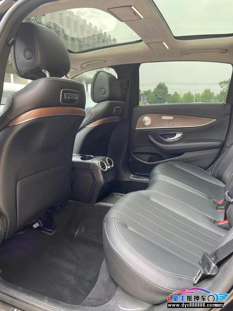 19年奔驰E轿车抵押车出售