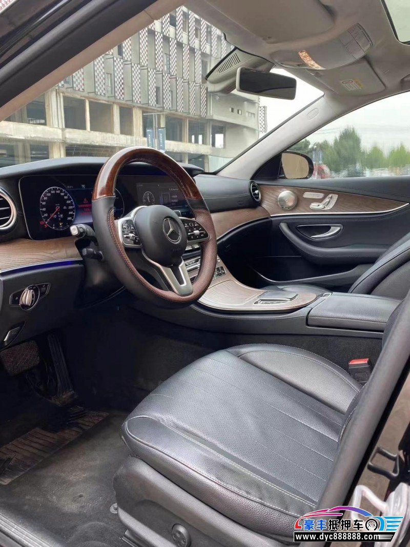 19年奔驰E轿车抵押车出售