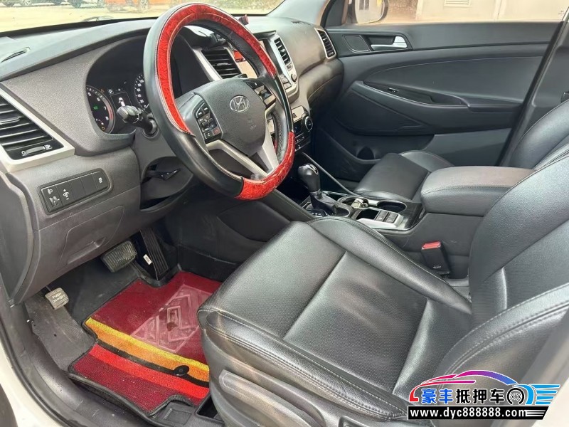 16年现代途胜轿车抵押车出售