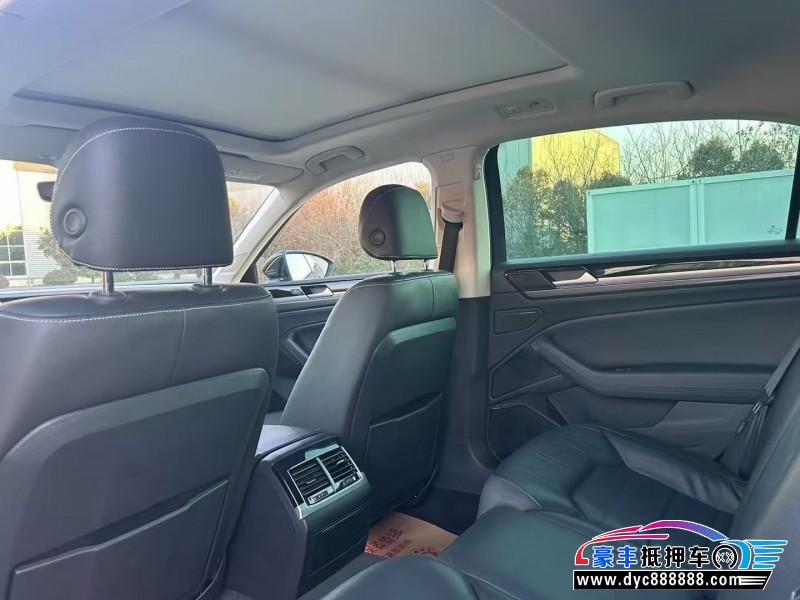 24年大众辉昂轿车抵押车出售