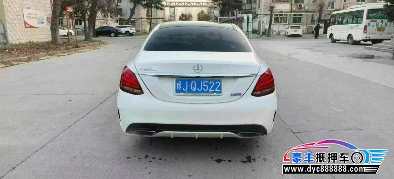 18年奔驰C轿车抵押车出售