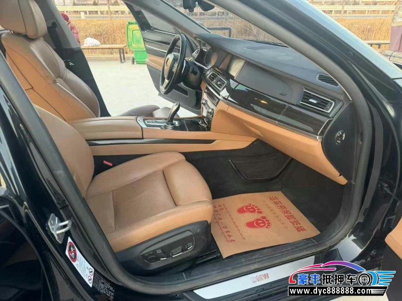 14年宝马7系轿车抵押车出售