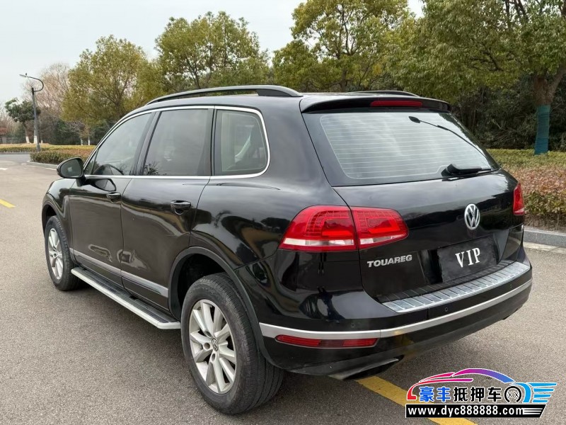 16年大众途锐轿车抵押车出售