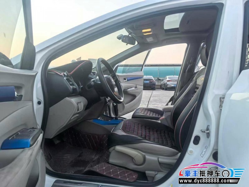 15年本田锋范轿车抵押车出售