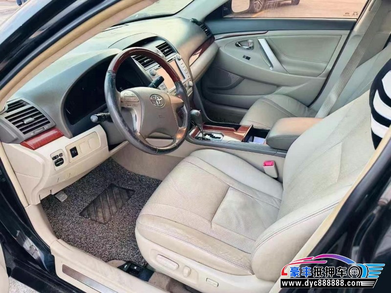 13年丰田凯美瑞轿车抵押车出售