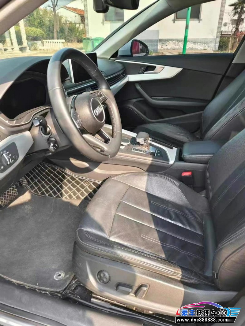 19年奥迪A4L轿车抵押车出售