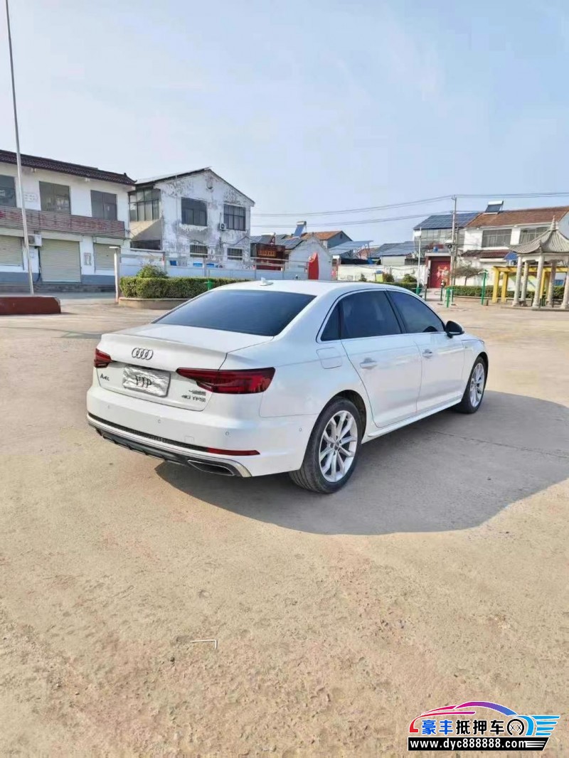 19年奥迪A4L轿车抵押车出售