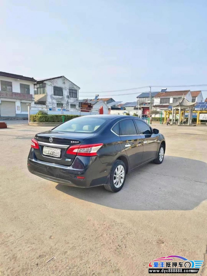 15年日产轩逸轿车抵押车出售