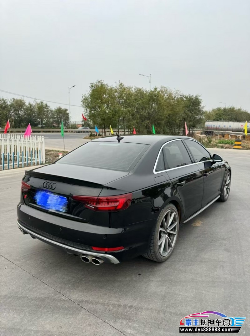 20年奥迪S4轿车抵押车出售
