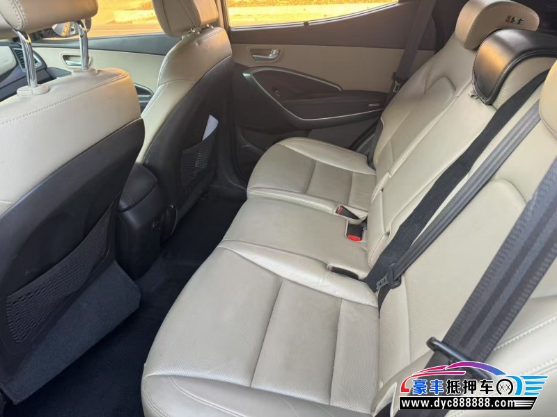 16年现代新胜达轿车抵押车出售