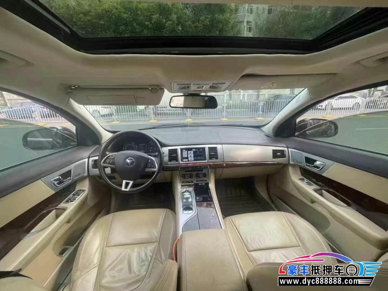 14年捷豹XF轿车抵押车出售