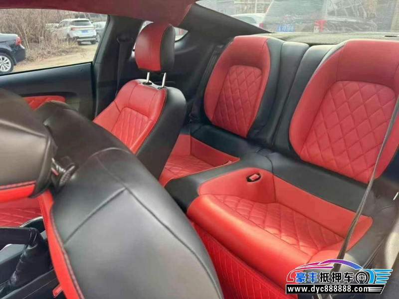 18年福特野马轿车抵押车出售