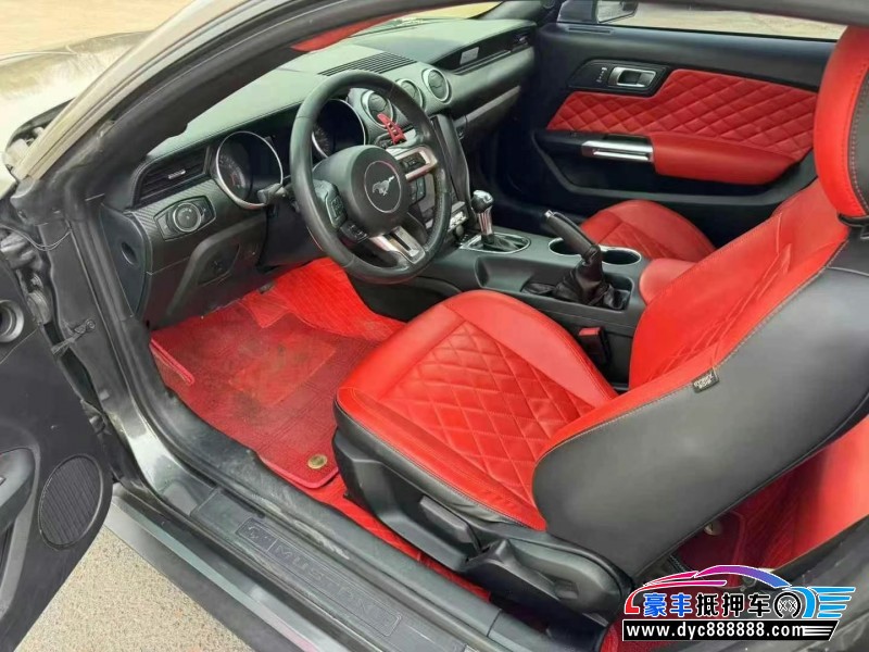 18年福特野马轿车抵押车出售