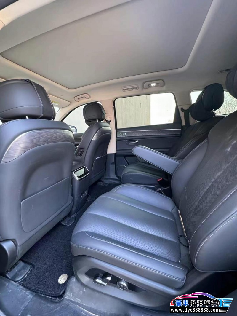 23年华为问界轿车抵押车出售