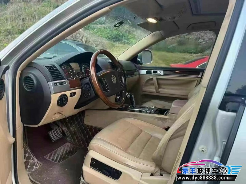 09年大众途锐SUV抵押车出售