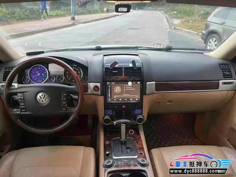 09年大众途锐SUV抵押车出售