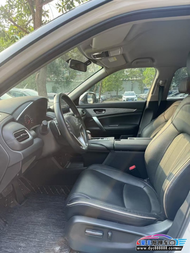 24年本田冠道轿车抵押车出售