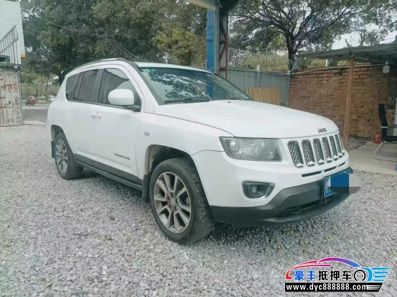 14年Jeep指南者轿车抵押车出售