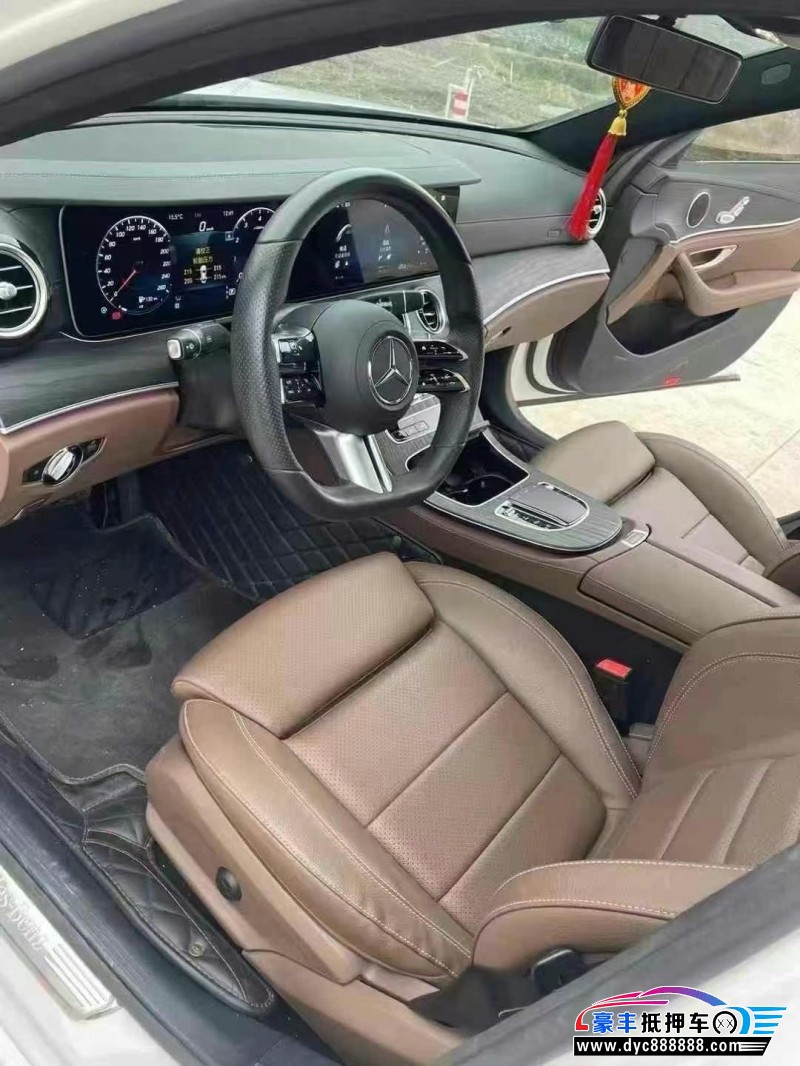 22年奔驰E轿车抵押车出售